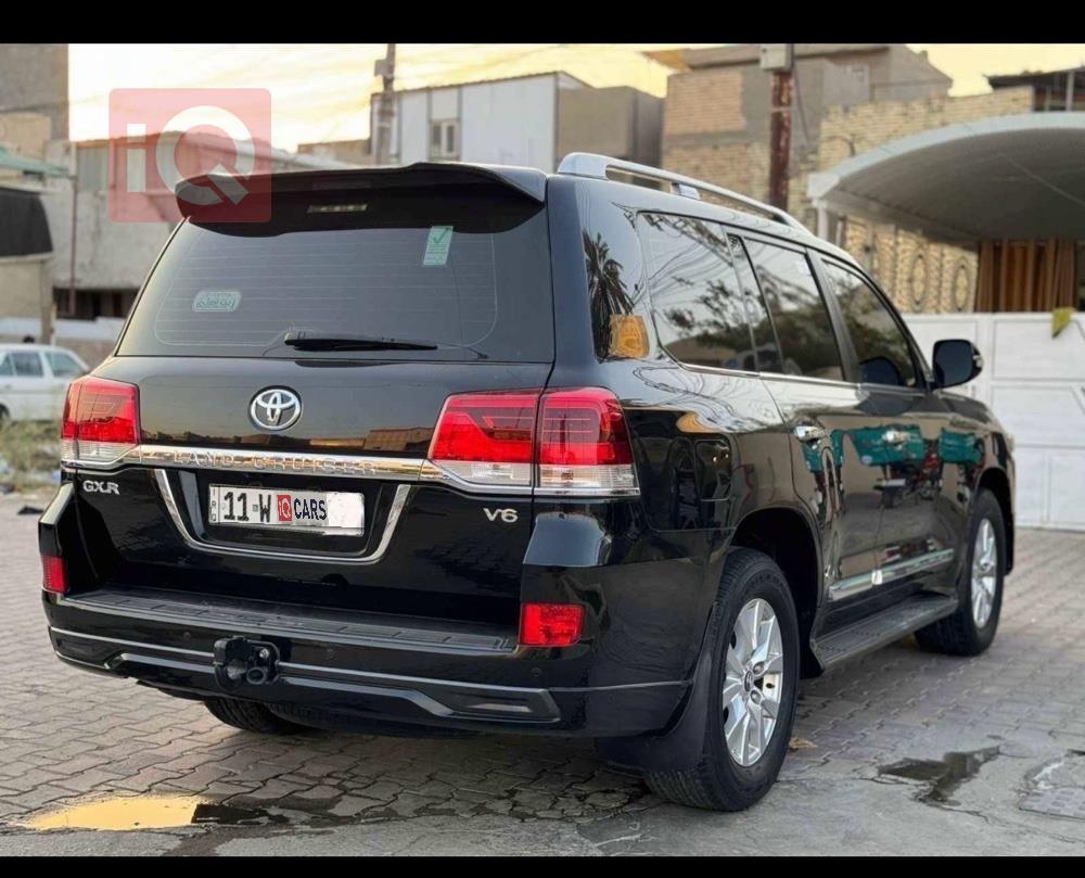 تويوتا لاندكروزر